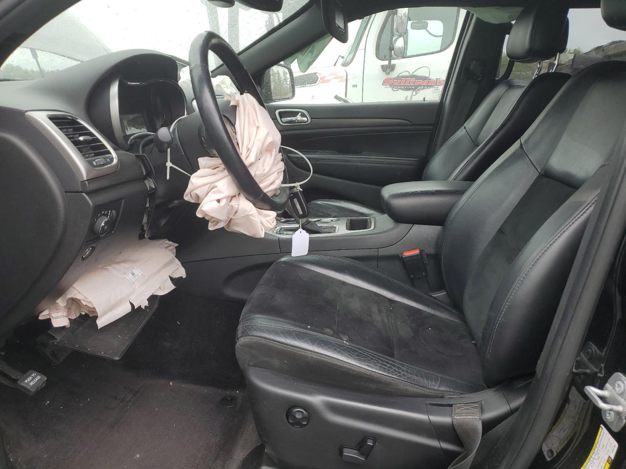 1C4RJFAG6JC387396 2018 Jeep Grand Cherokee Laredo