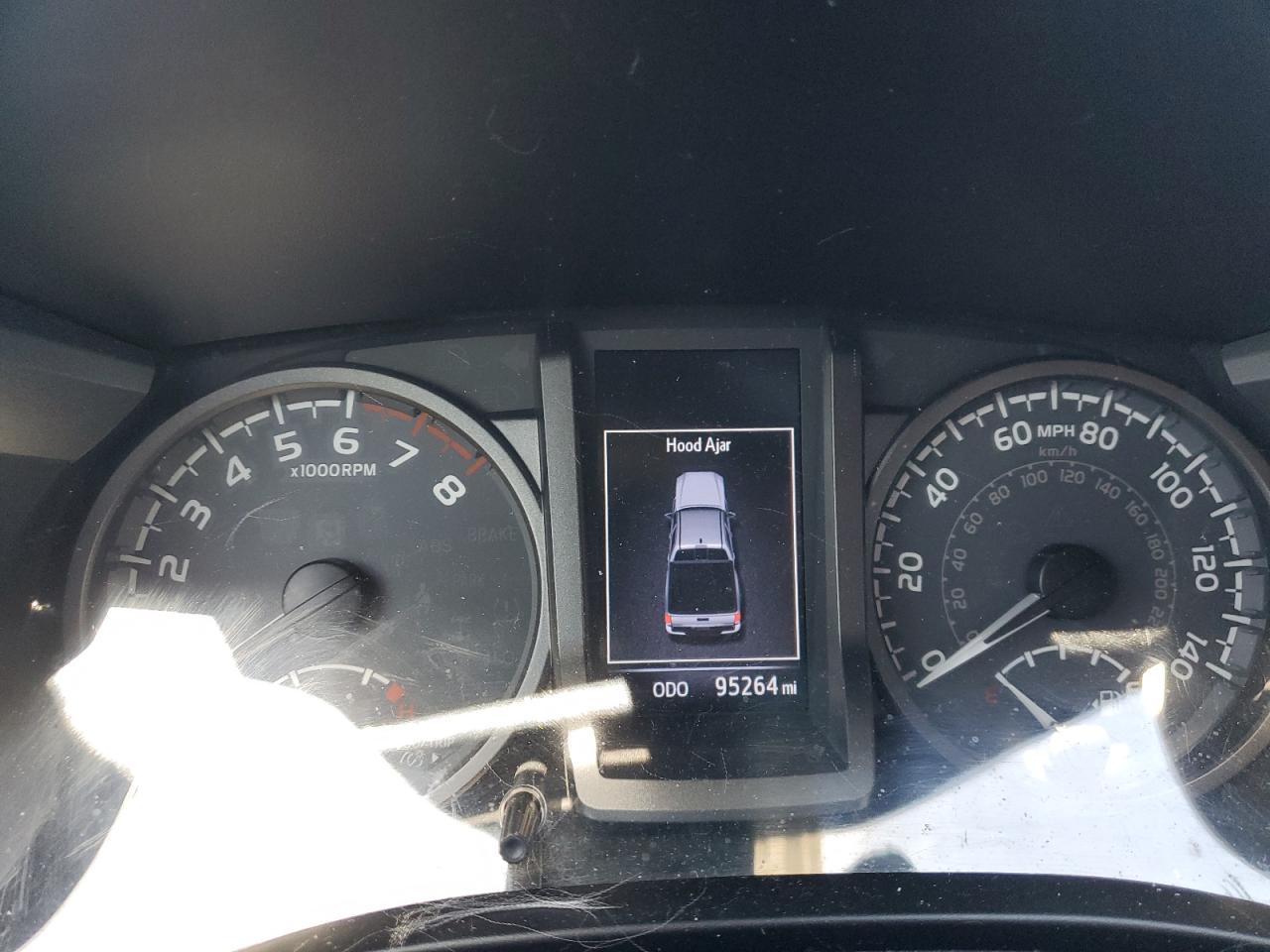 3TMCZ5AN2JM175620 2018 Toyota Tacoma Double Cab