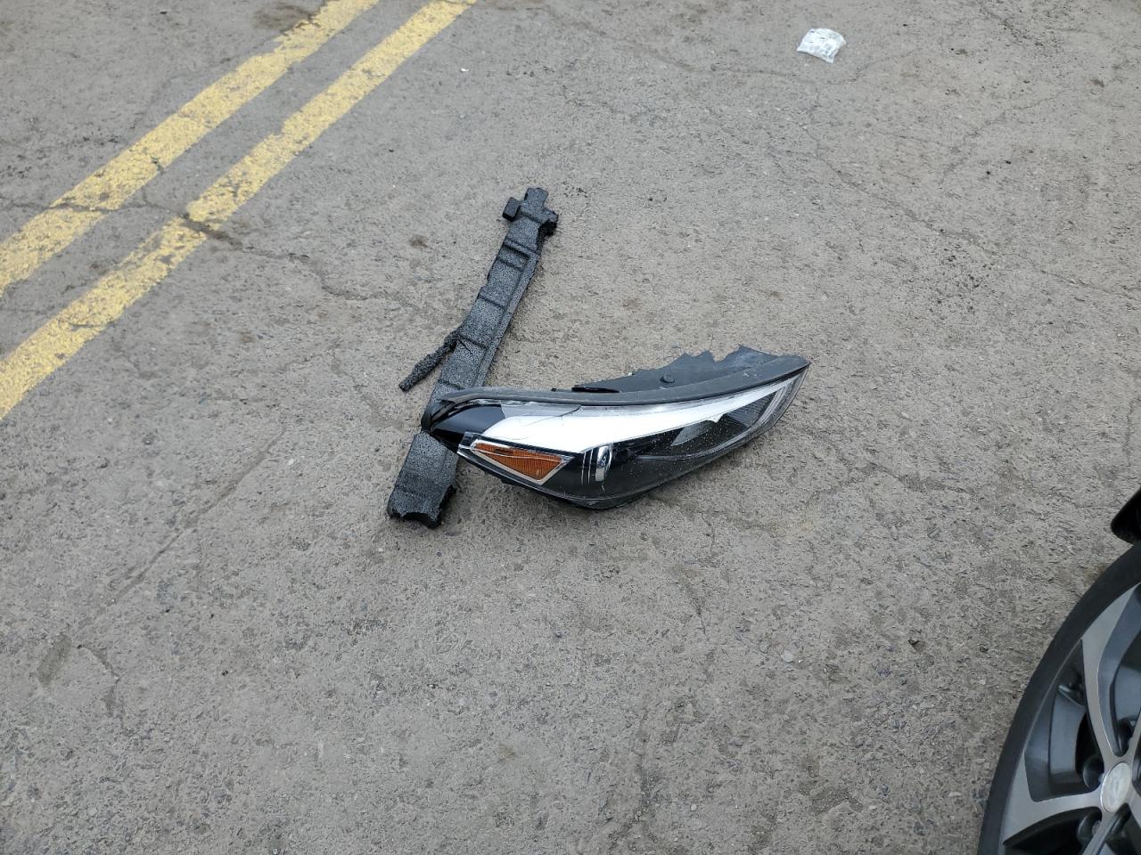 KM8J3CA24JU824702 2018 Hyundai Tucson Value