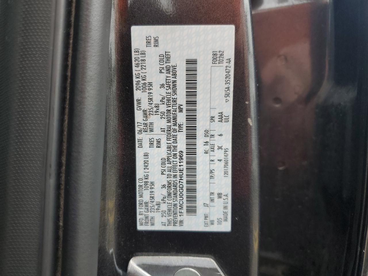 1FMCU0GD7HUE11969 2017 Ford Escape Se