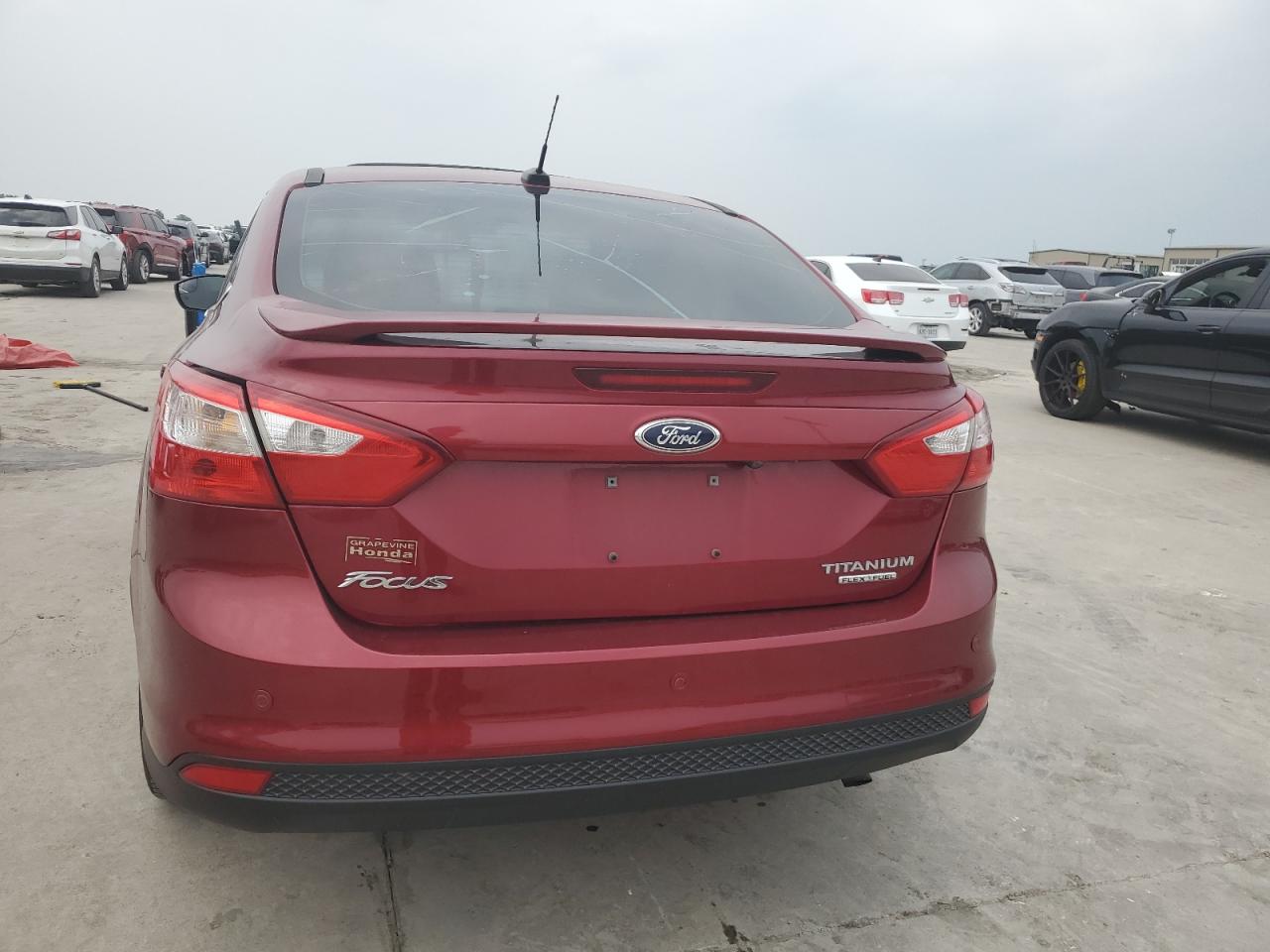 2013 Ford Focus Titanium vin: 1FADP3J28DL195564