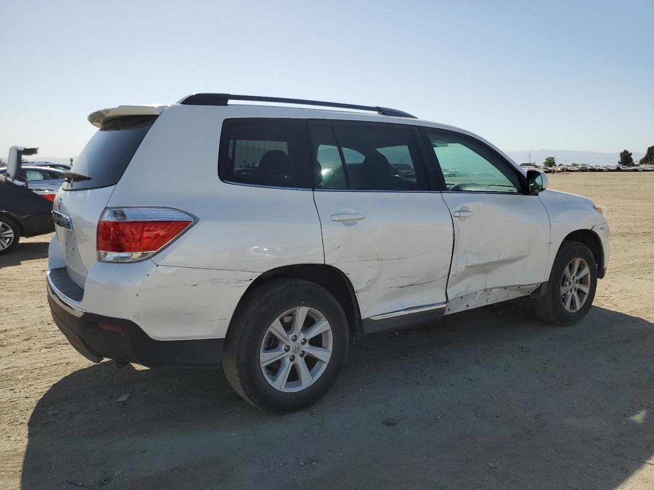 5TDZA3EH4DS043926 2013 Toyota Highlander Base