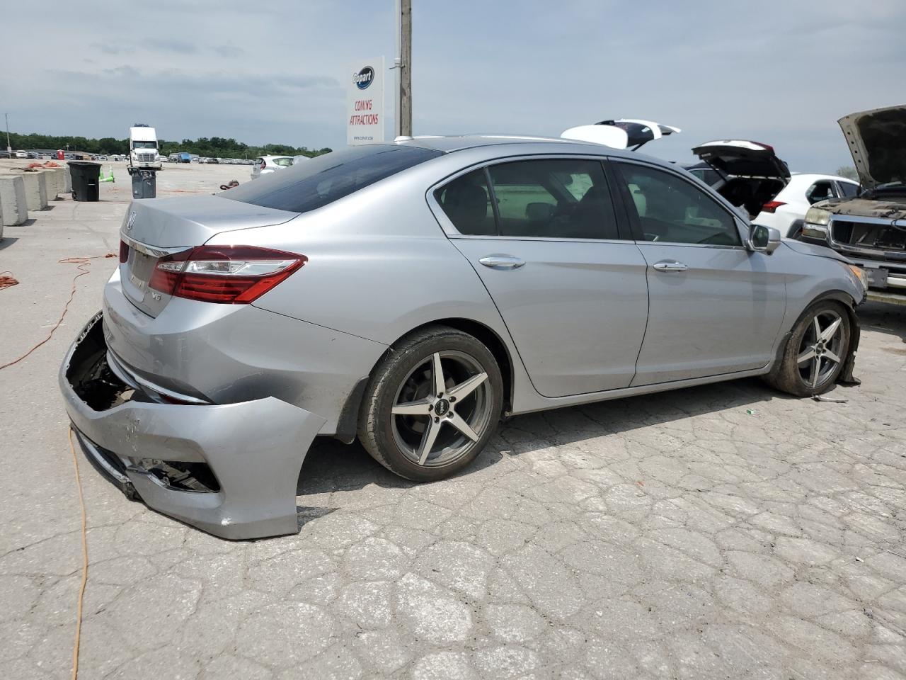 1HGCR3F89HA016514 2017 Honda Accord Exl