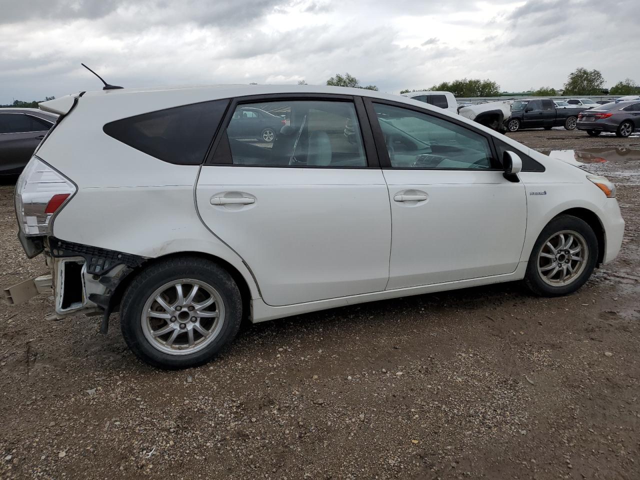 2014 Toyota Prius V vin: JTDZN3EU2E3312316