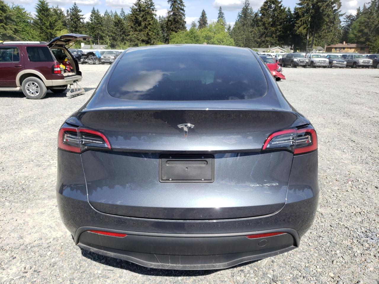 7SAYGDEE7PA097980 2023 Tesla Model Y