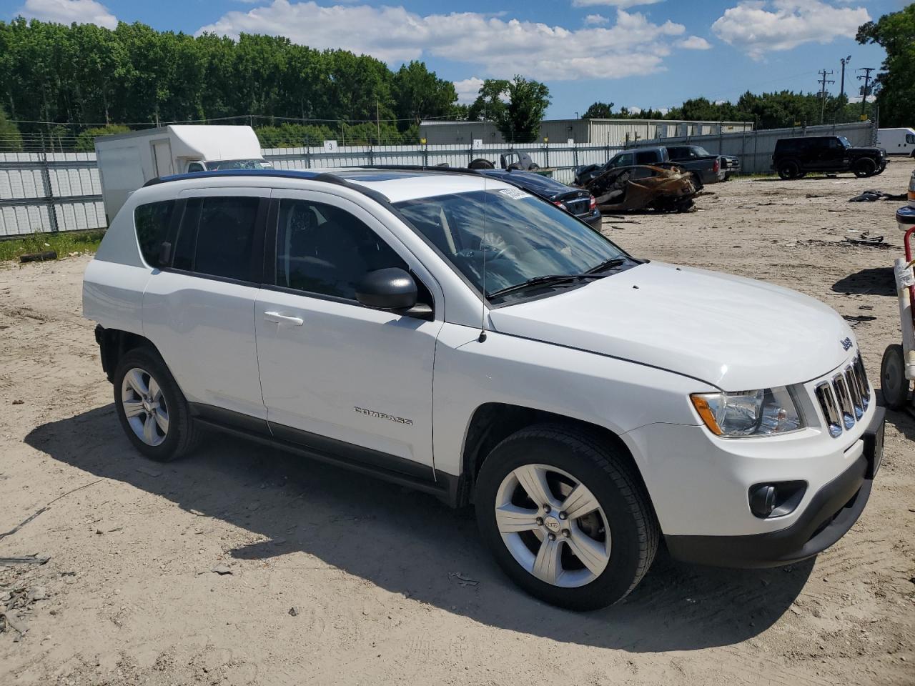 1J4NT1FB6BD171305 2011 Jeep Compass Sport