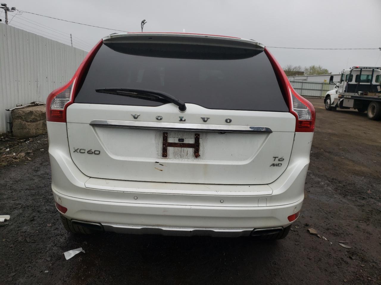 YV4902RK6F2730738 2015 Volvo Xc60 T6 Premier