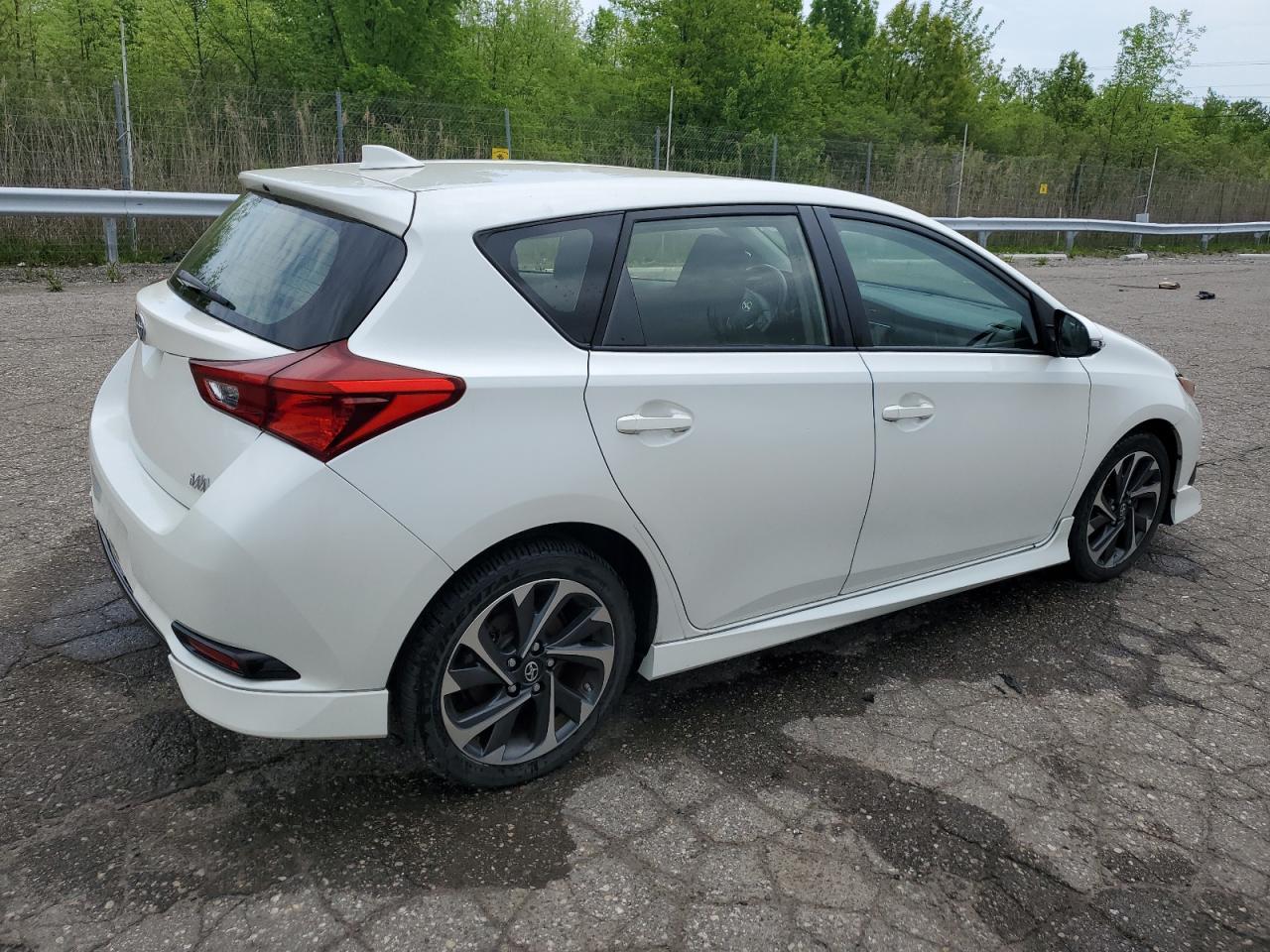 JTNKARJE5GJ501390 2016 Toyota Scion Im