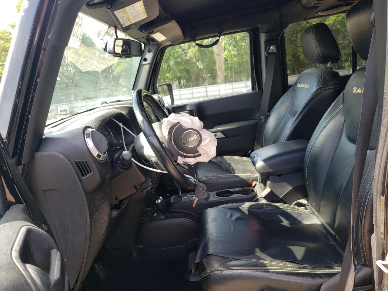 1C4BJWEGXDL673512 2013 Jeep Wrangler Unlimited Sahara