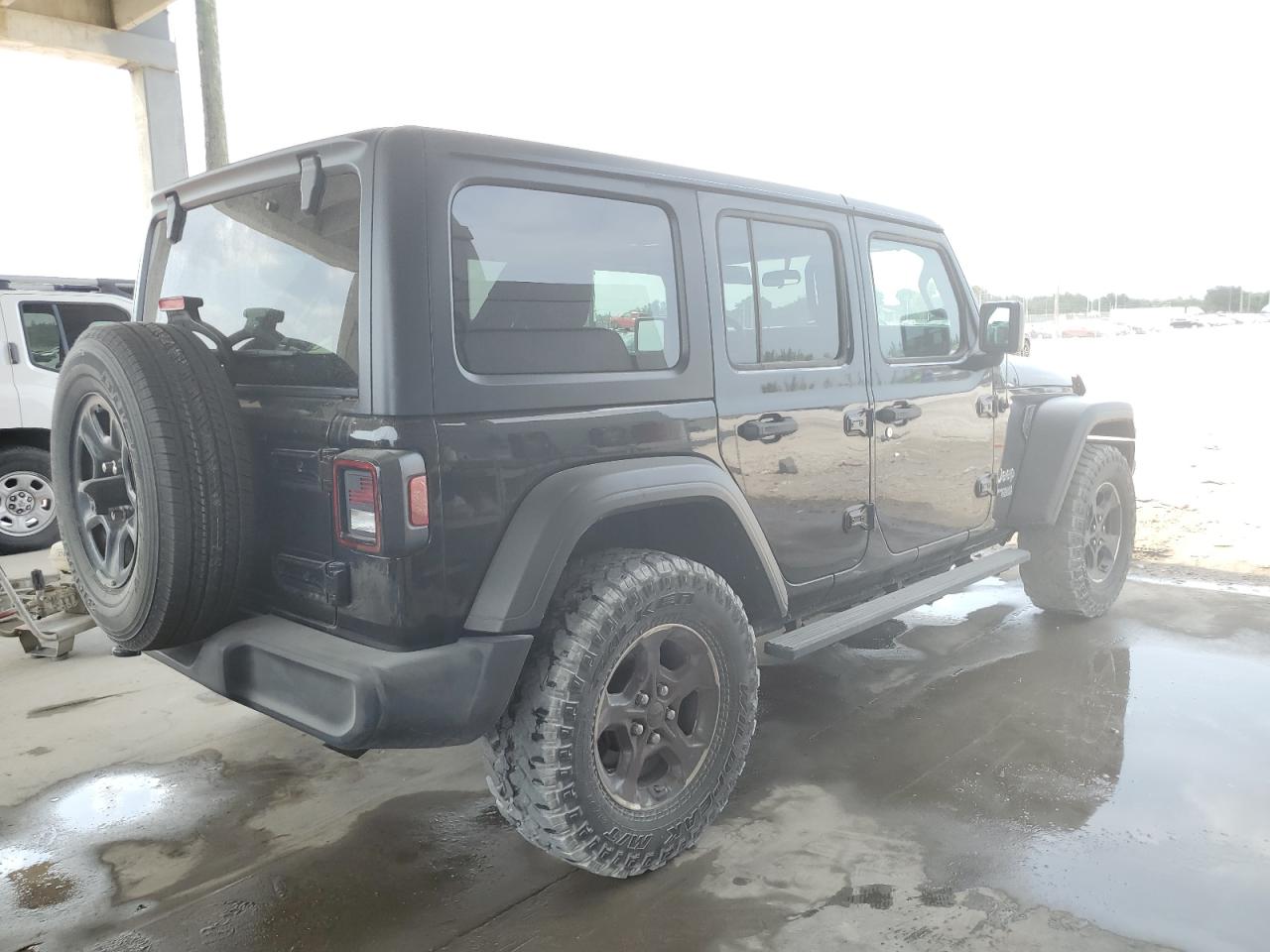 2018 Jeep Wrangler Unlimited Sport vin: 1C4HJXDN5JW289339