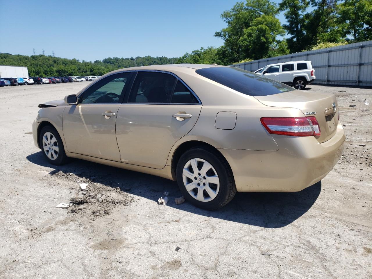 4T1BF3EK1BU759654 2011 Toyota Camry Base