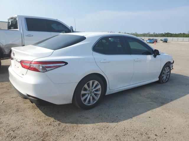 2018 Toyota Camry L VIN: 4T1B11HK4JU678306 Lot: 54208414