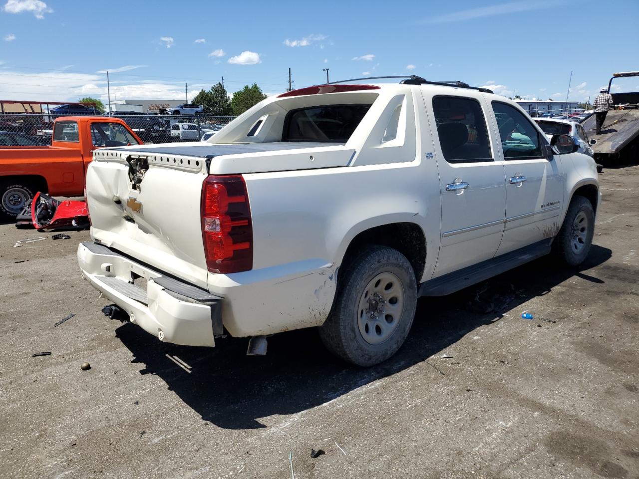 2012 Chevrolet Avalanche Ltz vin: 3GNTKGE75CG293536