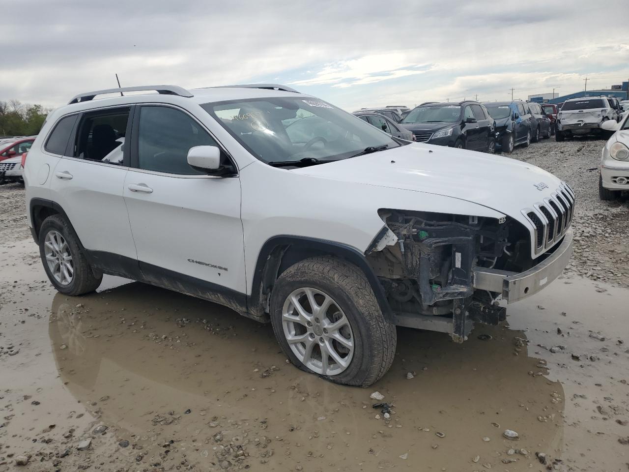 1C4PJMCS8GW269676 2016 Jeep Cherokee Latitude