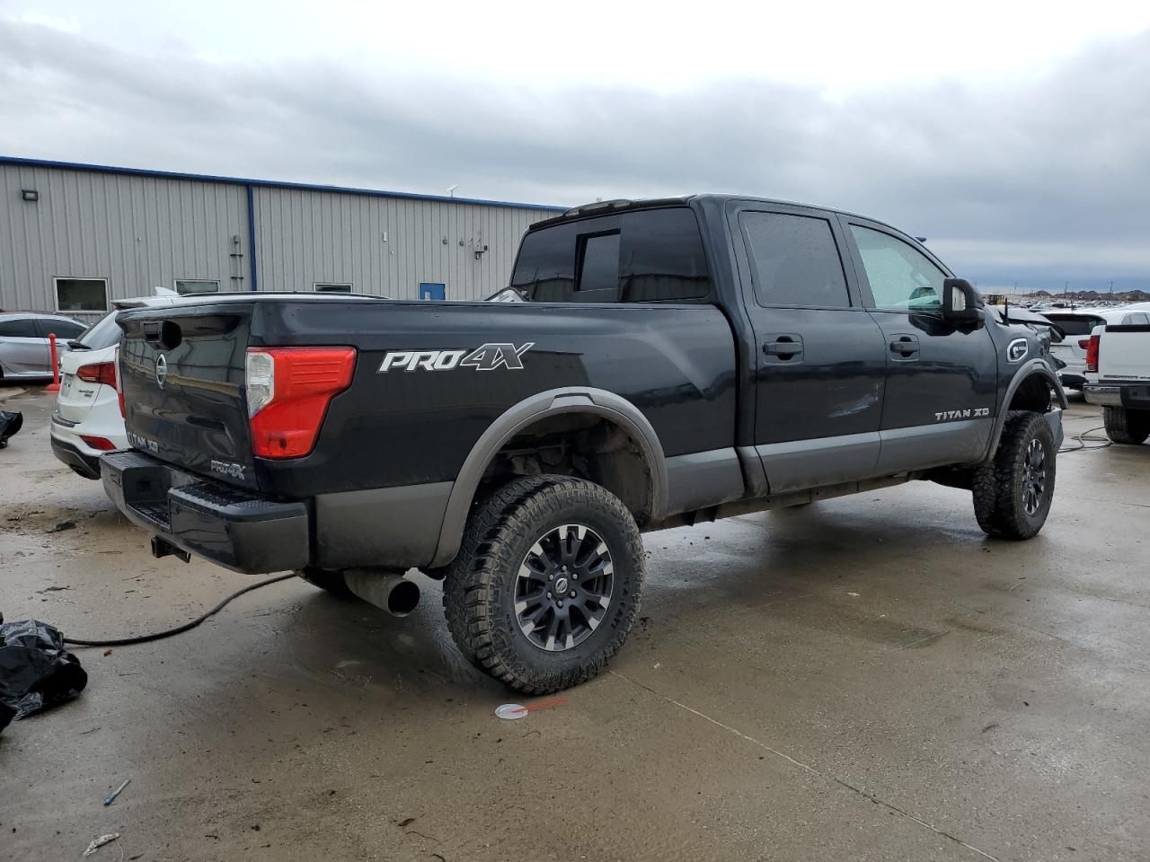 2016 Nissan Titan Xd Sl vin: 1N6BA1F40GN510591