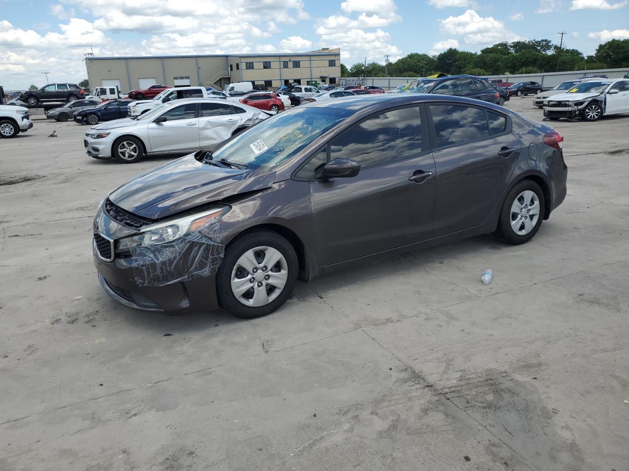 2017 Kia Forte Lx vin: 3KPFK4A74HE152132