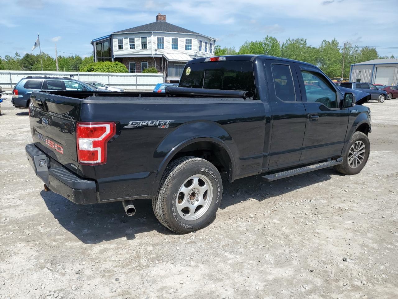 1FTFX1EG8JFB47358 2018 Ford F150 Super Cab