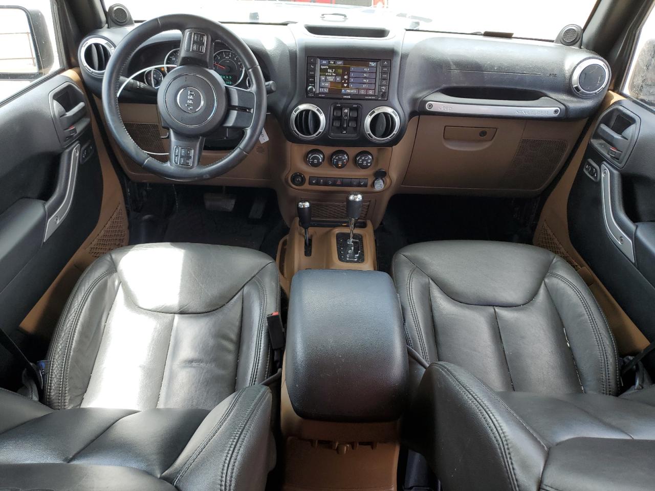 1C4HJWEG7EL206740 2014 Jeep Wrangler Unlimited Sahara