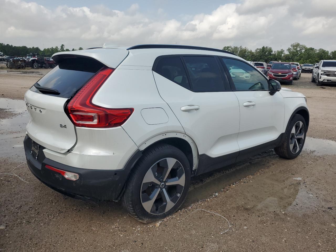 YV4K92HM2P2045678 2023 Volvo Xc40 Ultimate