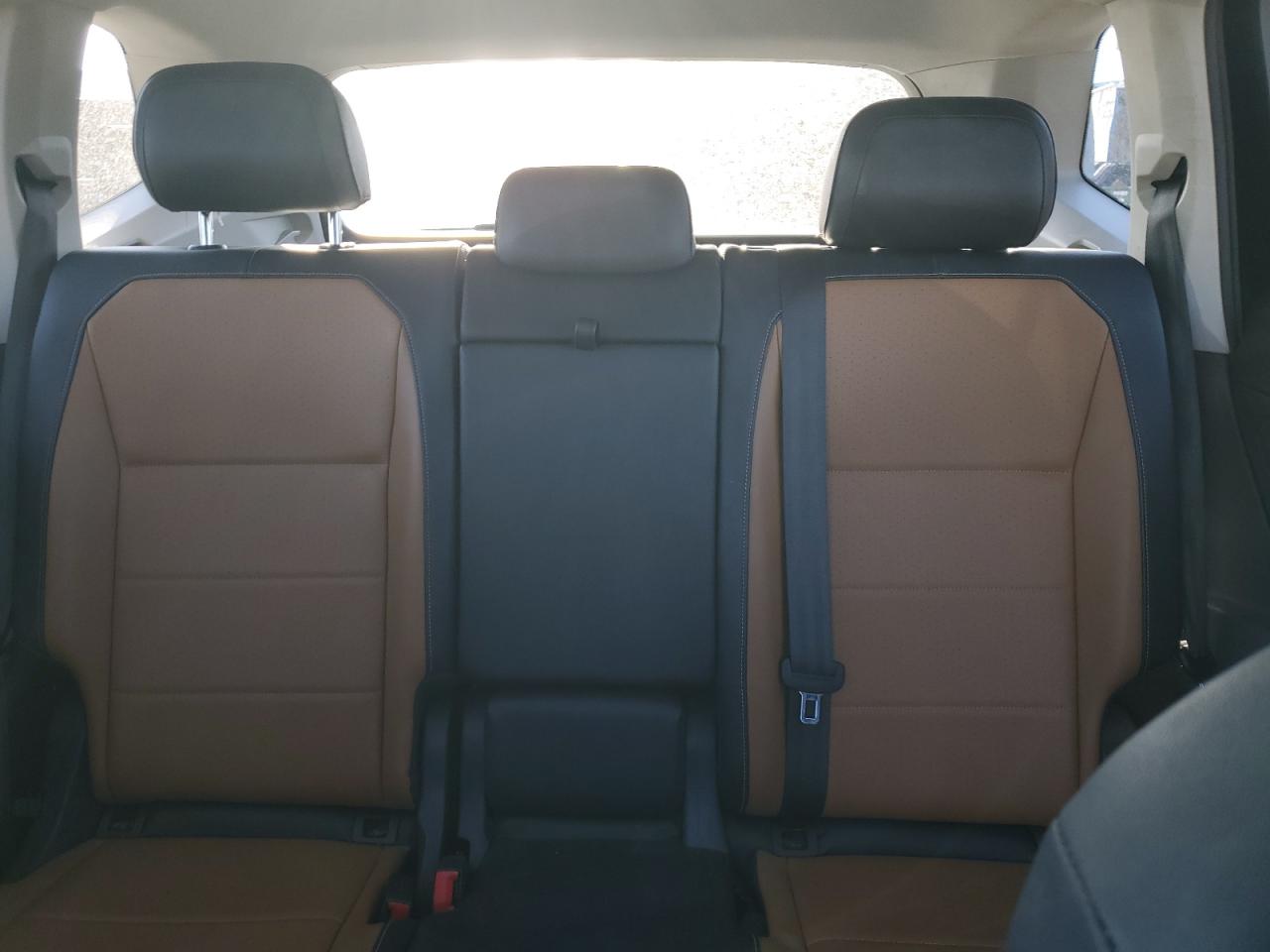 3VV2B7AX1JM205589 2018 Volkswagen Tiguan Se