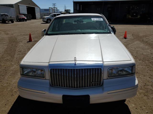 1997 Lincoln Town Car Signature VIN: 1LNLM82W0VY704057 Lot: 54801984