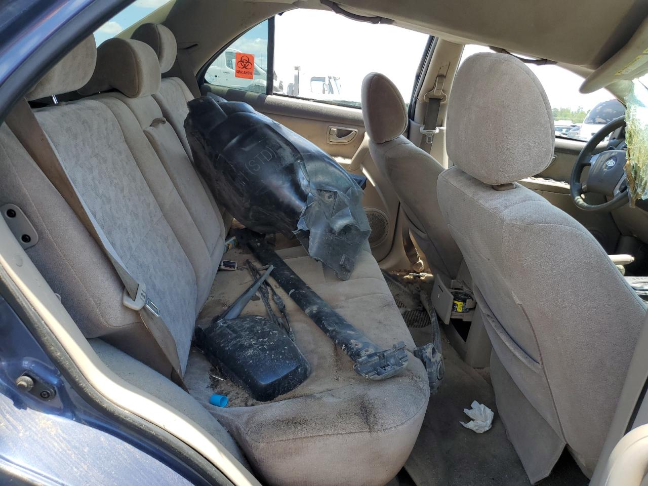 KNDJC733645233772 2004 Kia Sorento Ex