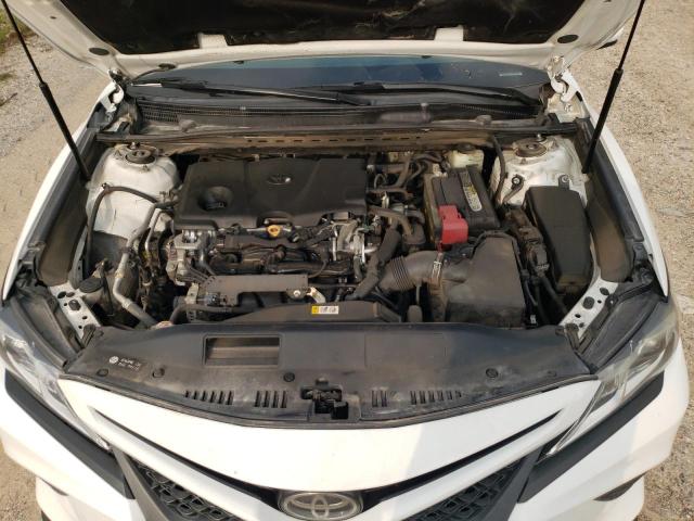 VIN 4T1B11HK0JU575089 2018 Toyota Camry, L no.11