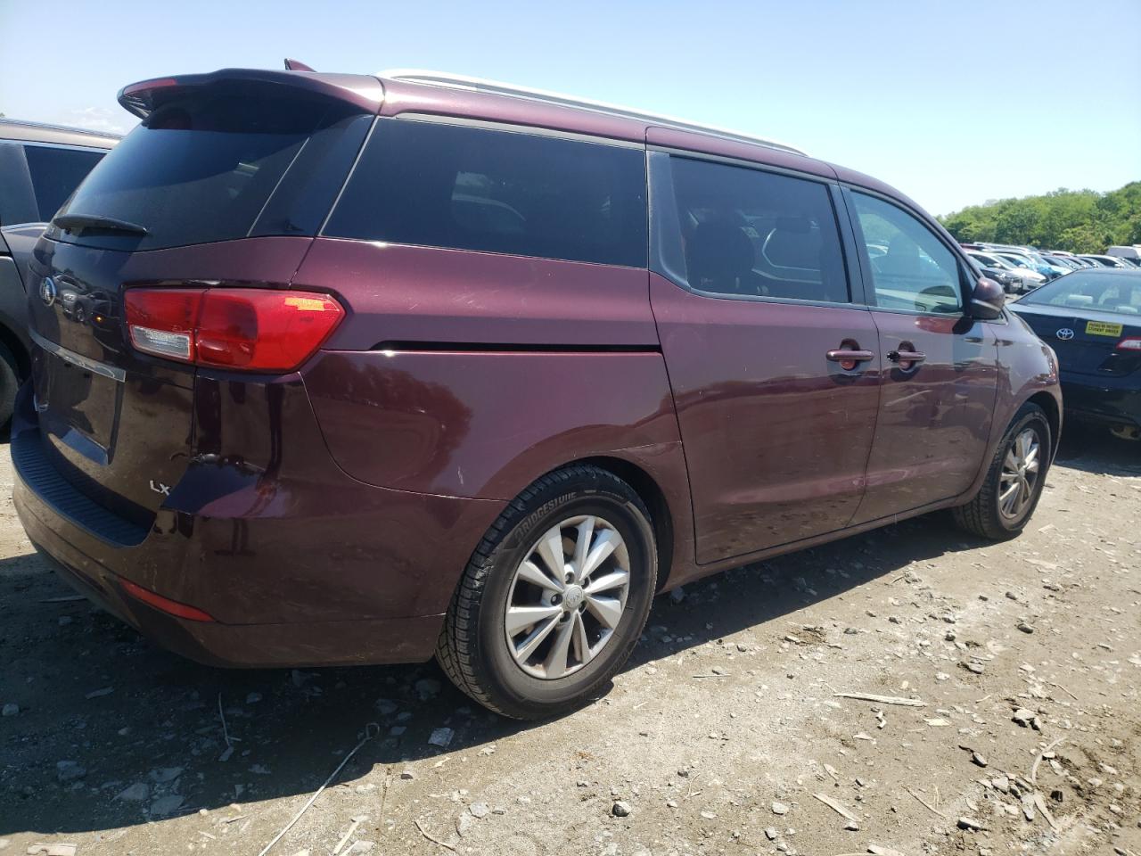 KNDMB5C1XF6070995 2015 Kia Sedona Lx