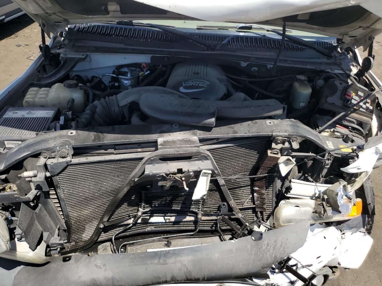 1GNEK13Z72R217227 2002 Chevrolet Tahoe K1500