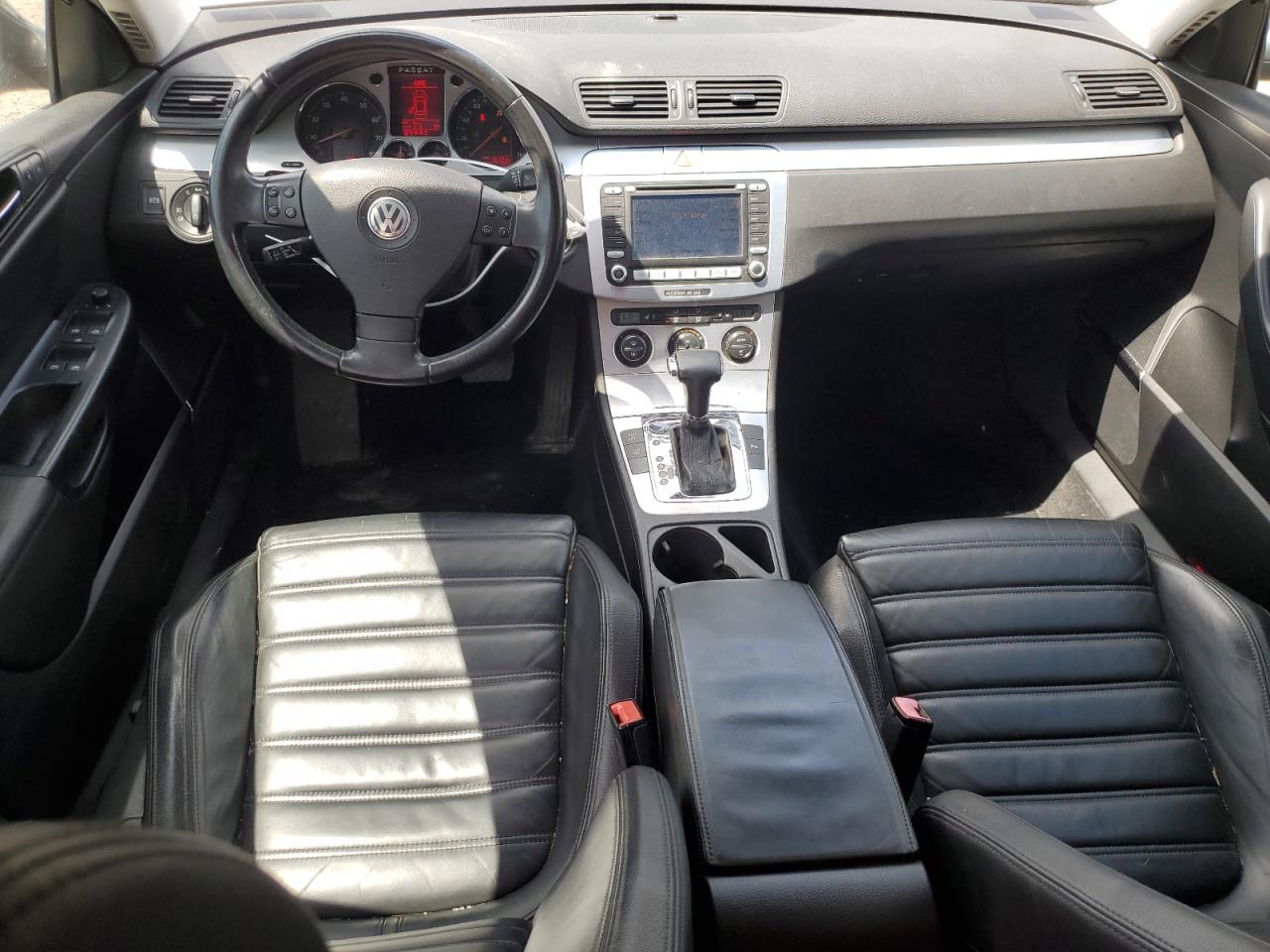 WVWRU73C28E060077 2008 Volkswagen Passat Wagon Vr6 4Motion