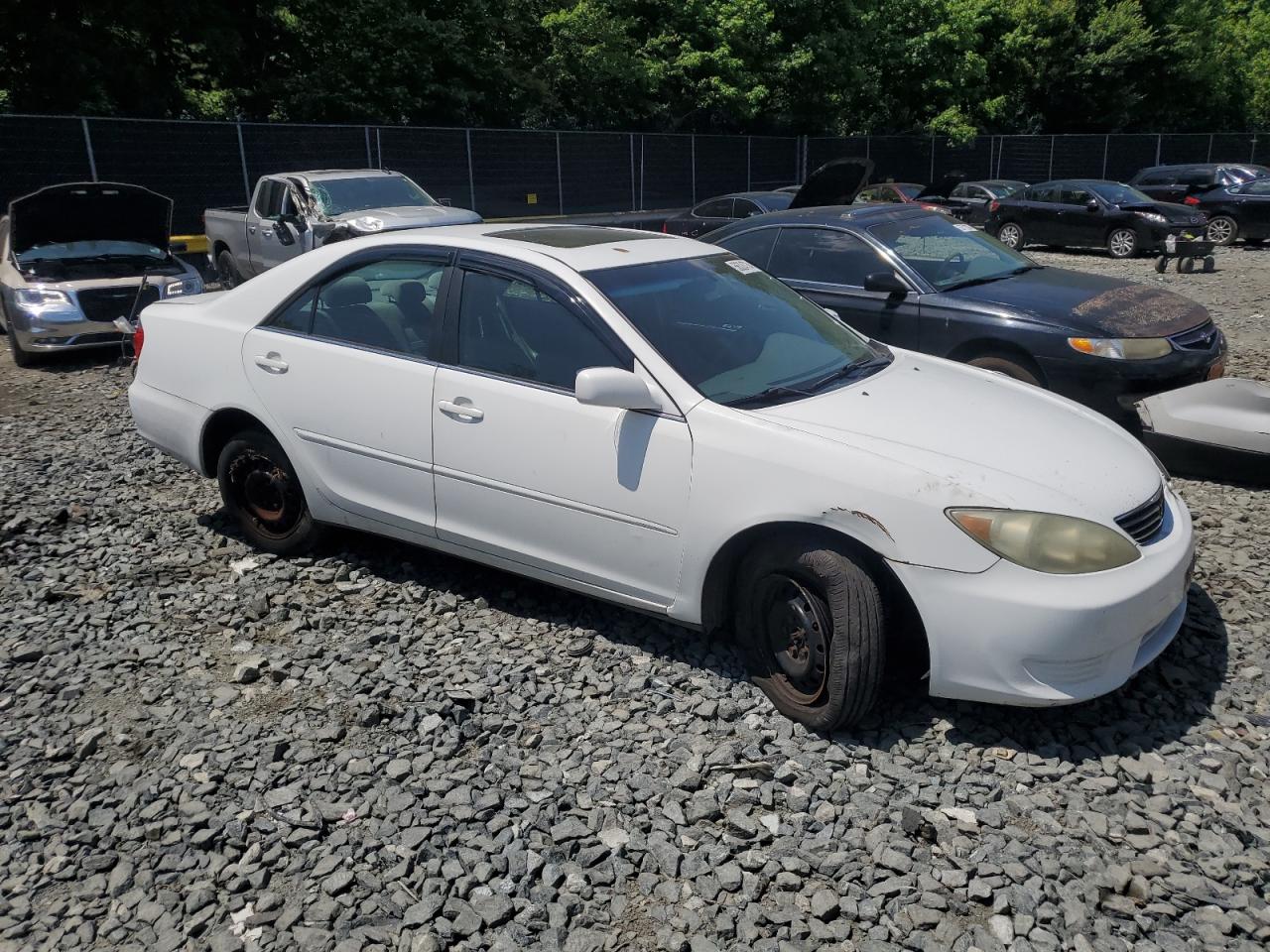 4T1BE30K45U383904 2005 Toyota Camry Le