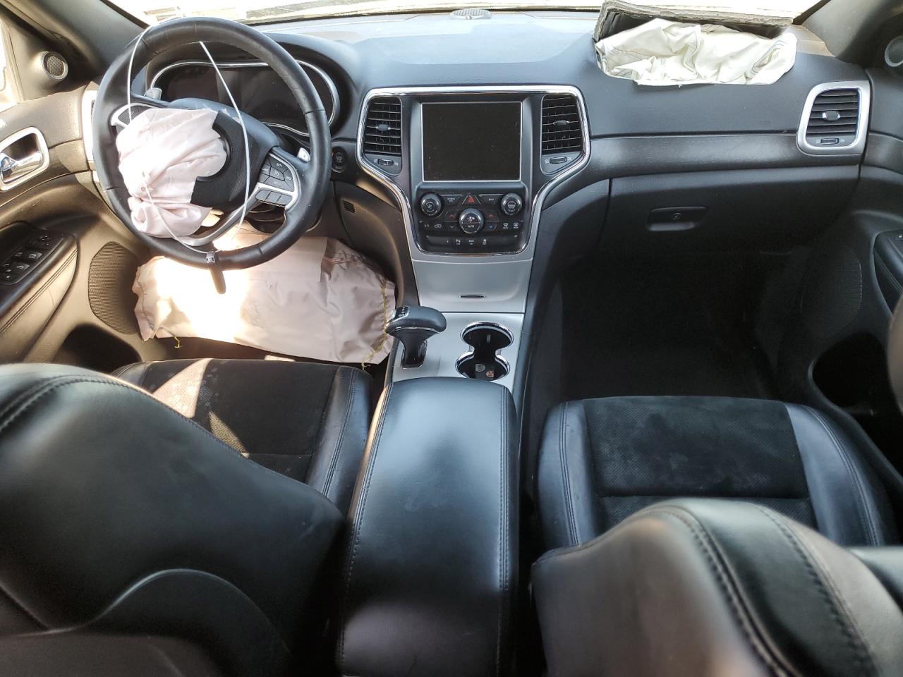 1C4RJFAG9FC165054 2015 Jeep Grand Cherokee Laredo