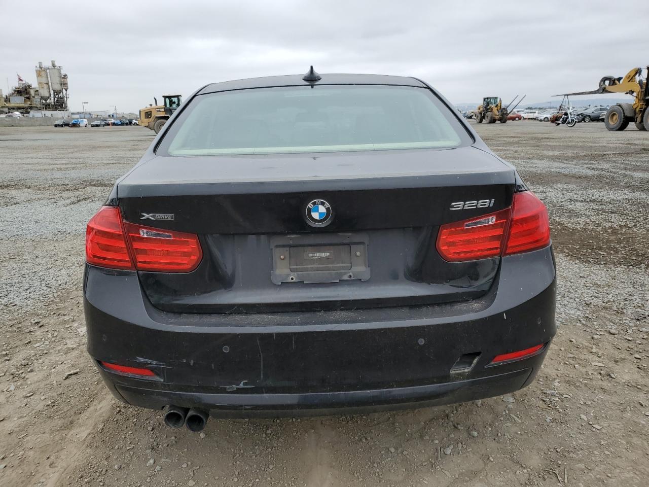 2013 BMW 328 Xi Sulev vin: WBA3B5C50DF591569