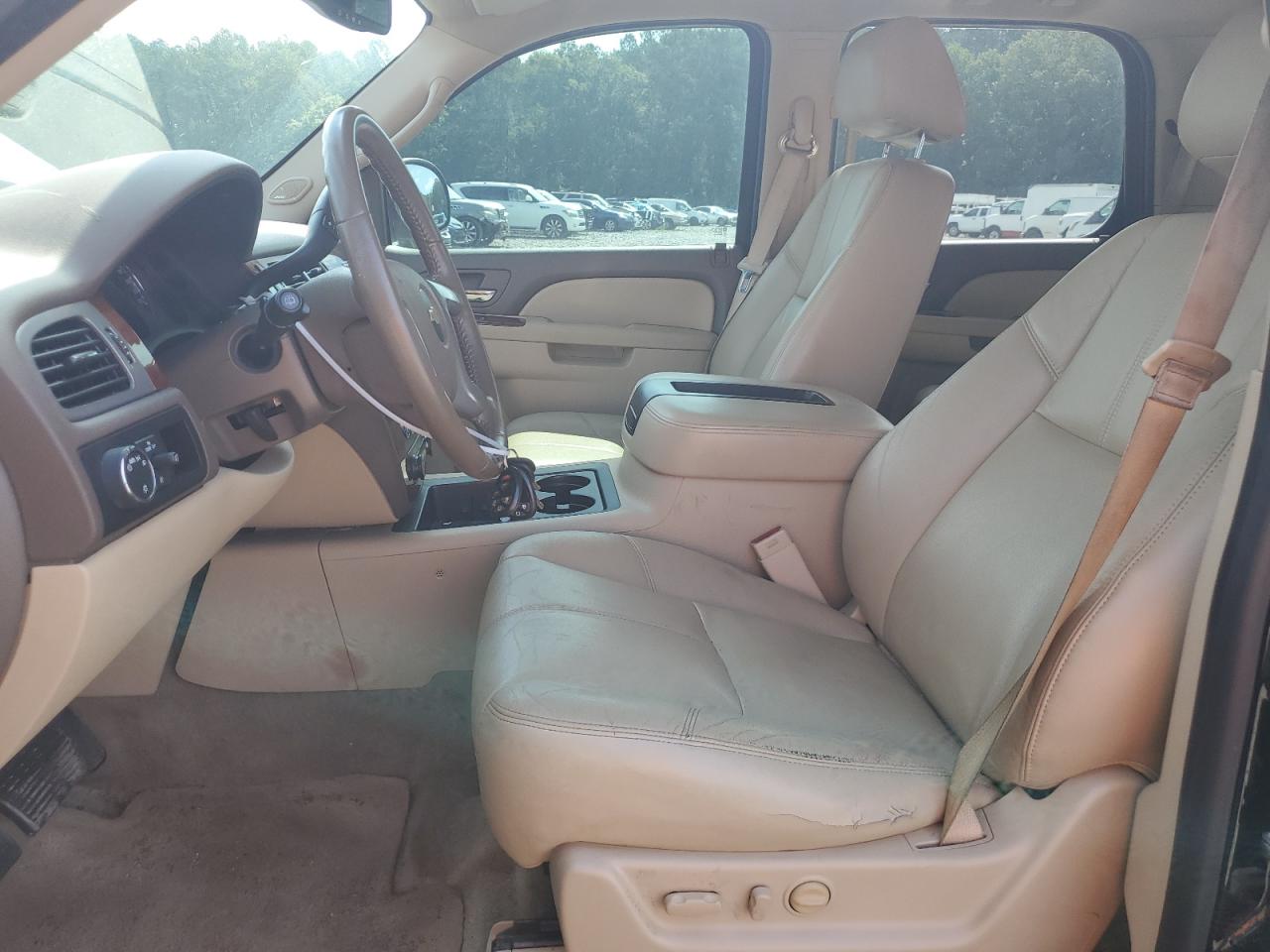 1GNSCBE02DR278590 2013 Chevrolet Tahoe C1500 Lt