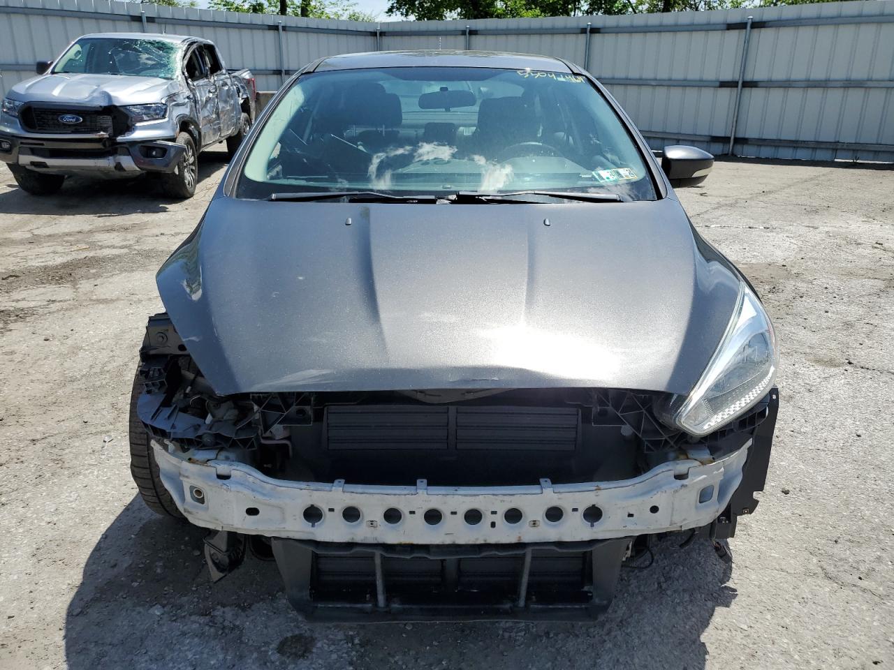 1FADP3F25FL217015 2015 Ford Focus Se