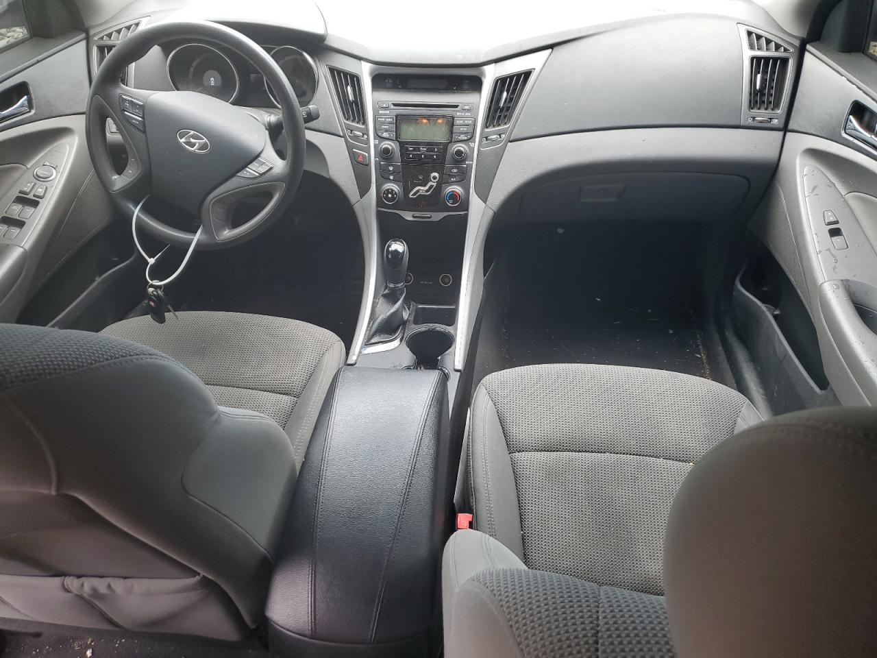 5NPEB4AC3DH744555 2013 Hyundai Sonata Gls