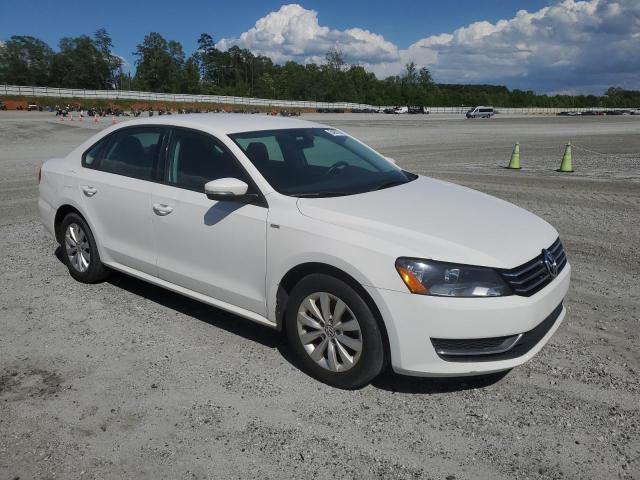 2015 Volkswagen Passat S VIN: 1VWAT7A31FC037270 Lot: 54697384