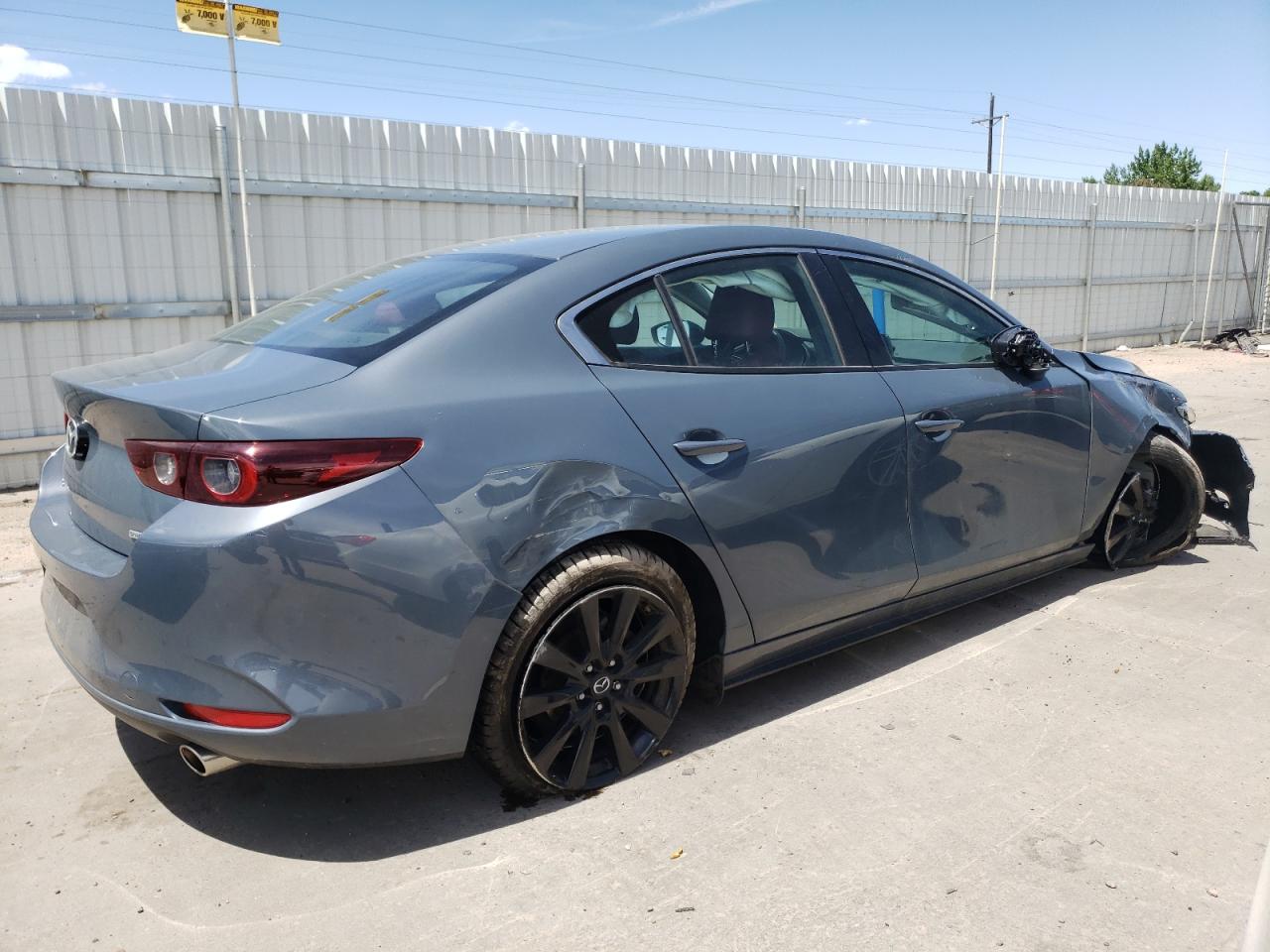 2022 Mazda 3 Preferred vin: 3MZBPACL7NM303665