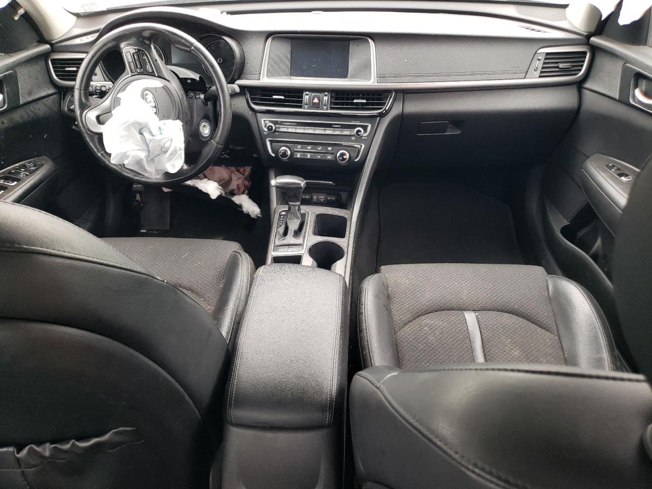 5XXGT4L30JG249532 2018 Kia Optima Lx