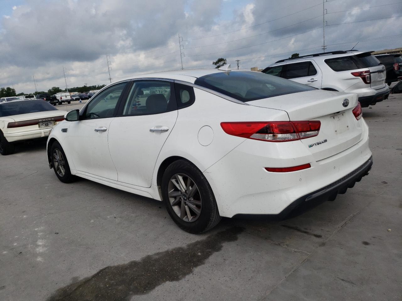 5XXGT4L3XKG343239 2019 Kia Optima Lx