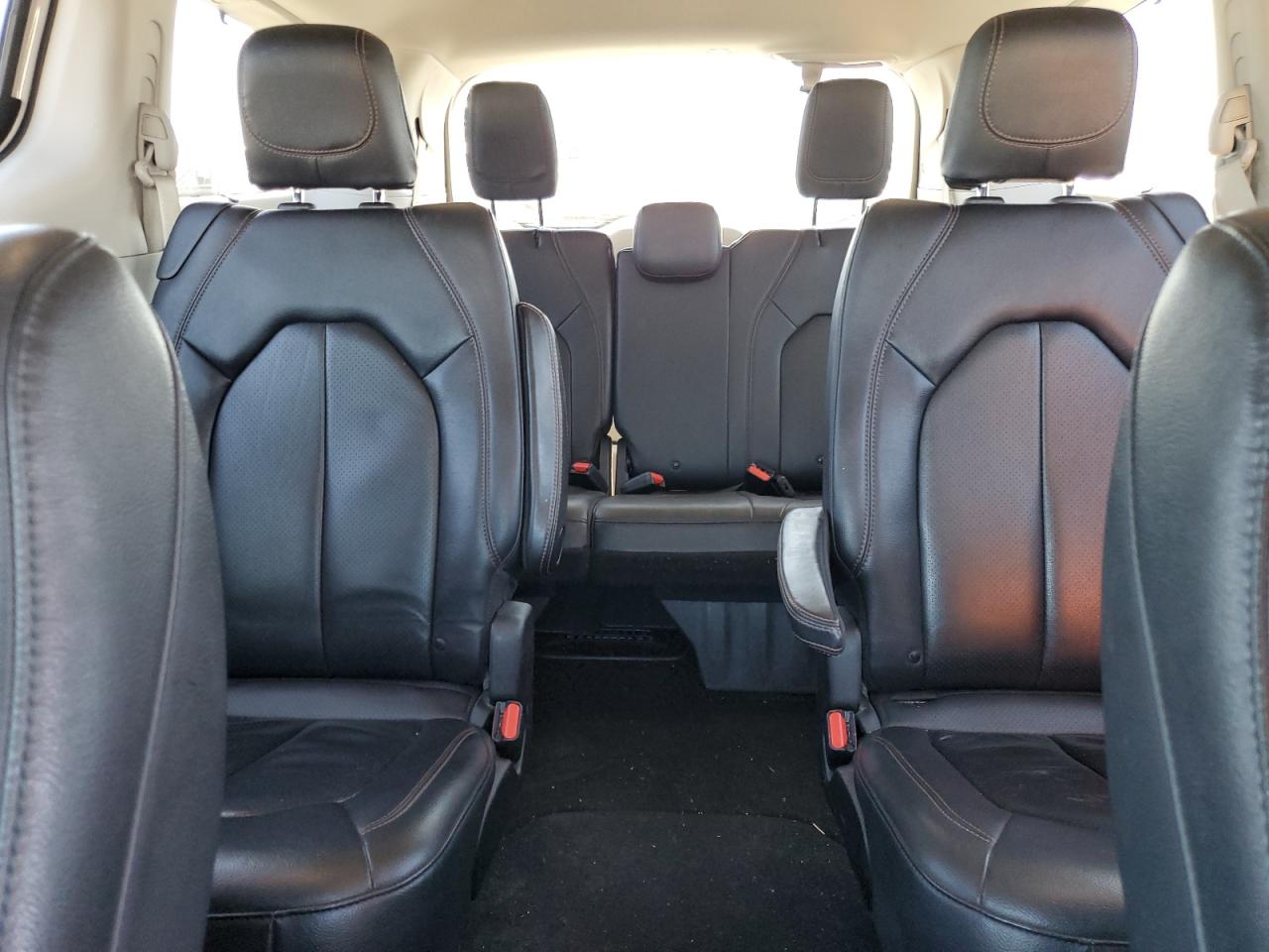 2C4RC1BG9LR271972 2020 Chrysler Pacifica Touring L