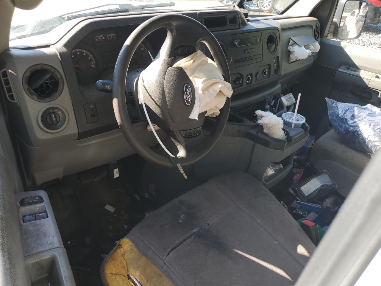 1FTNE2EW8EDA17466 2014 Ford Econoline E250 Van