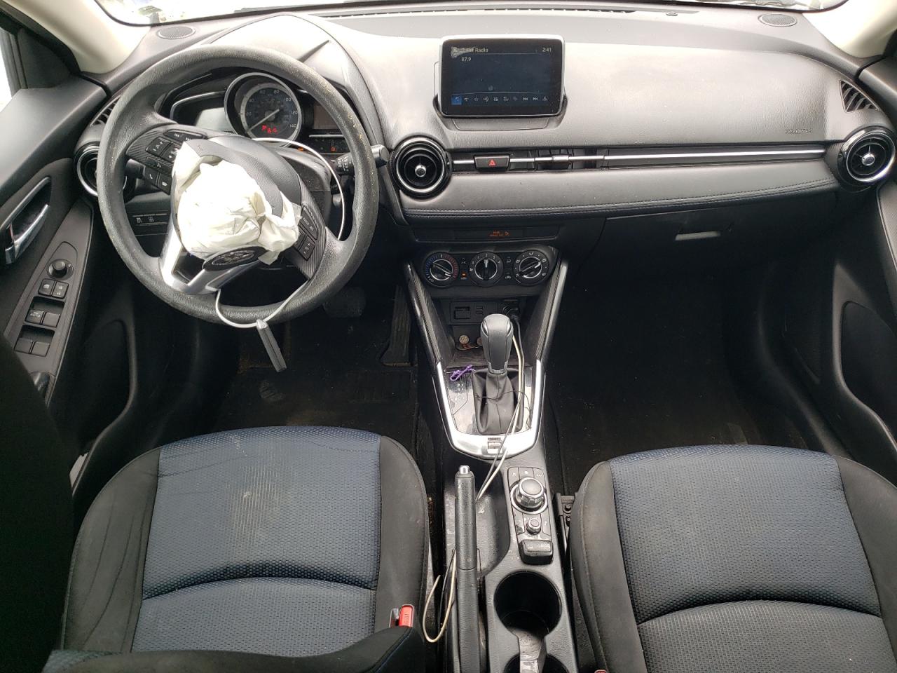 3MYDLBYV3JY332205 2018 Toyota Yaris Ia