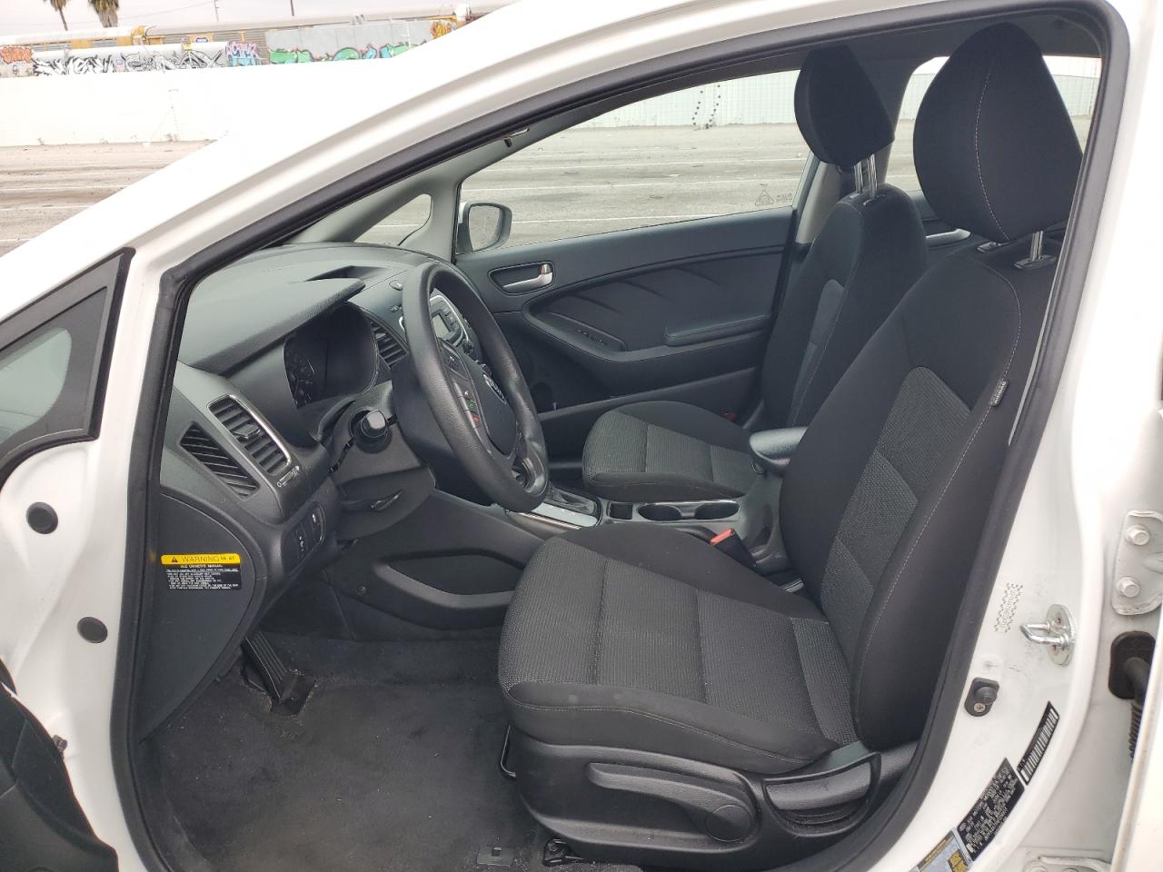 3KPFK4A71HE034913 2017 Kia Forte Lx