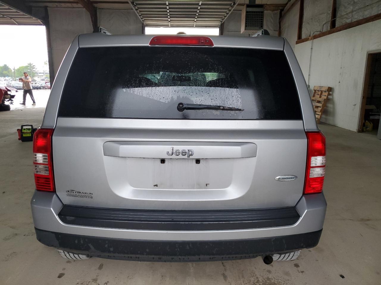 1C4NJPFA2GD659485 2016 Jeep Patriot Latitude