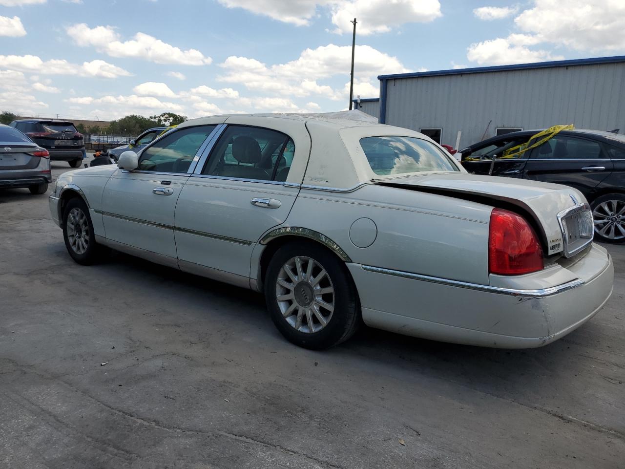 1LNHM81V97Y604850 2007 Lincoln Town Car Signature