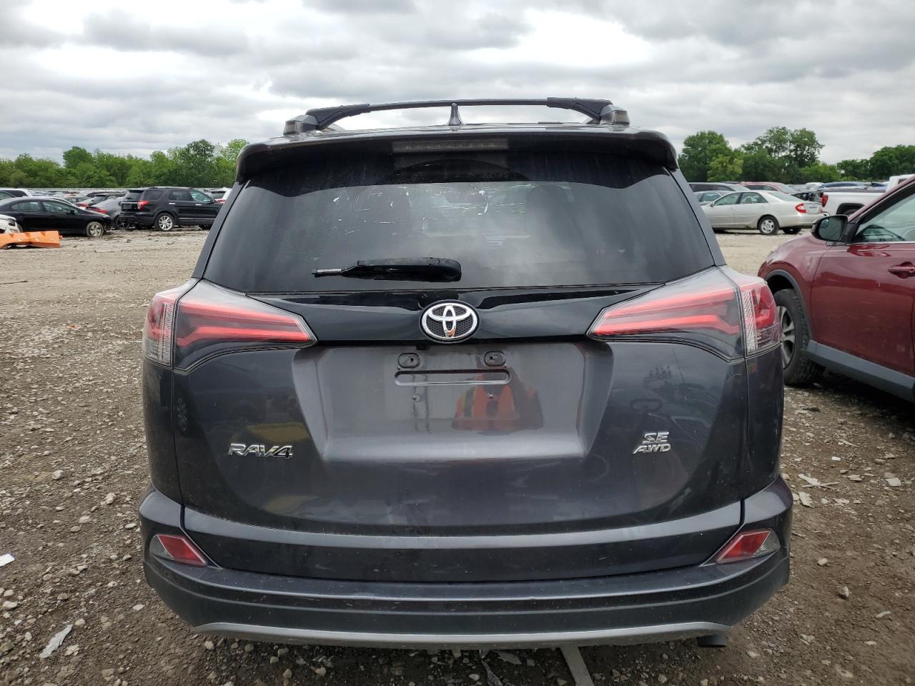 JTMJFREV6HD216130 2017 Toyota Rav4 Se