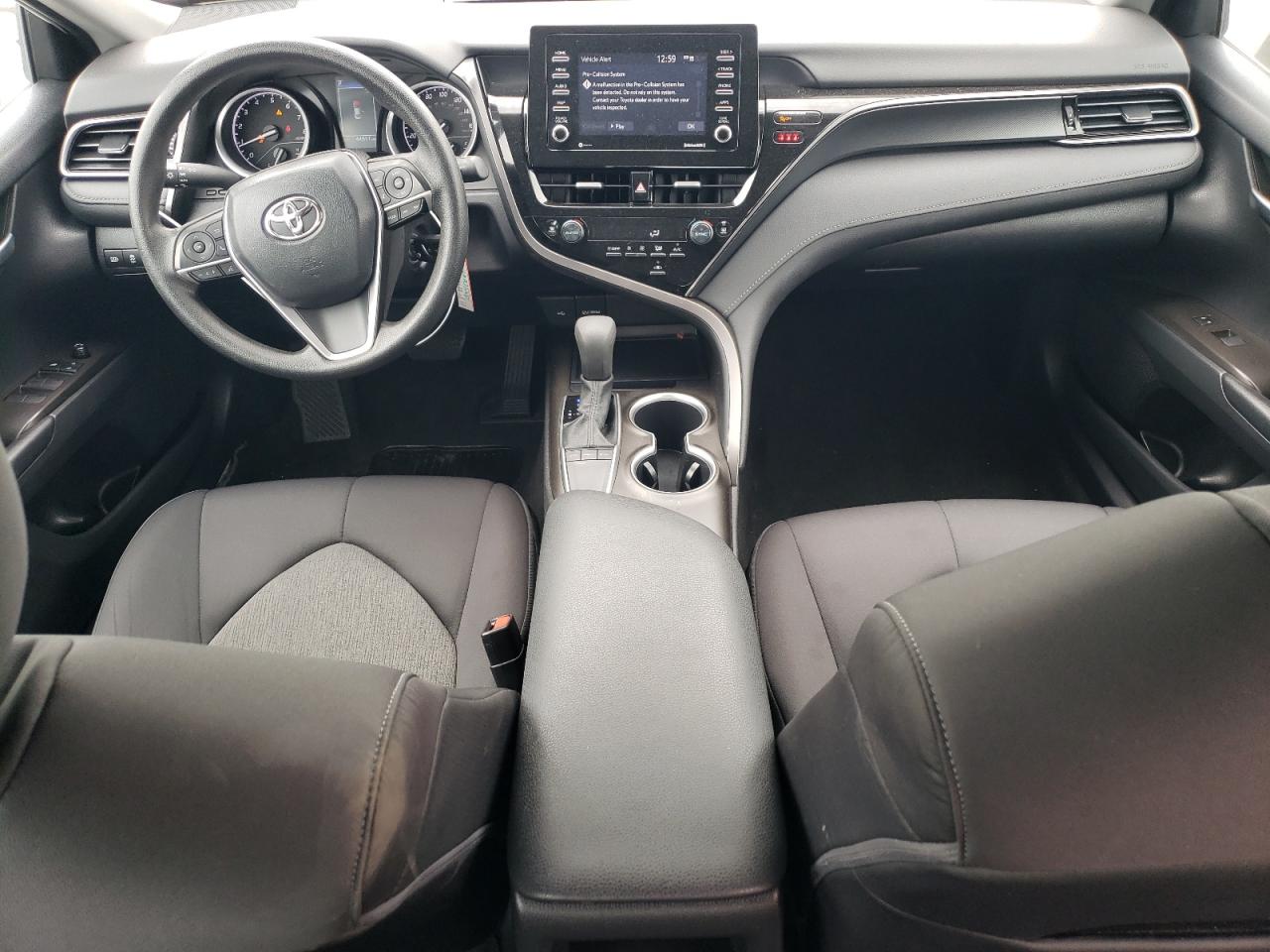 4T1C11AKXNU010725 2022 Toyota Camry Le