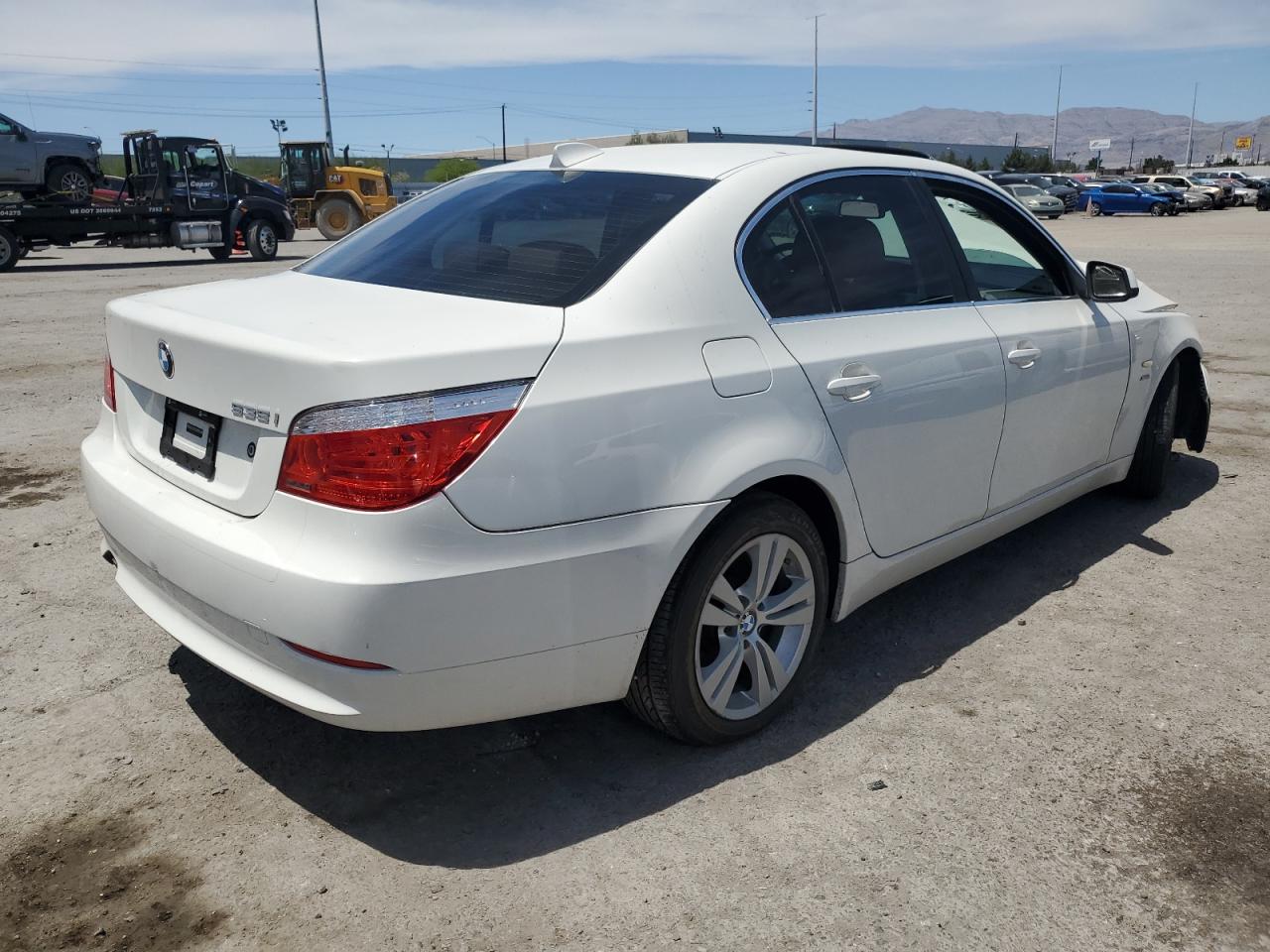 WBANV9C53AC139748 2010 BMW 535 Xi