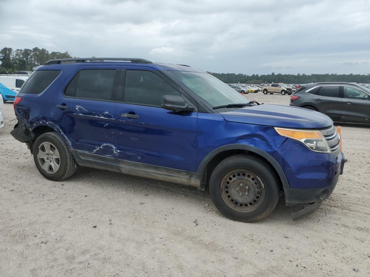 2014 Ford Explorer vin: 1FM5K7B88EGA32393